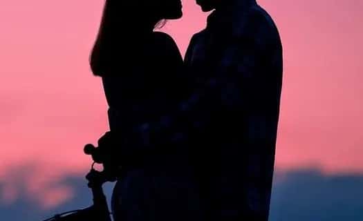 Imagem do grupo de WhatsApp Namoro e amizade - categoria Amor e Romance