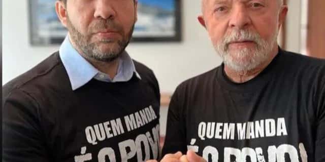 Imagem do grupo de WhatsApp EXÉRCITO DO LULA - categoria Política