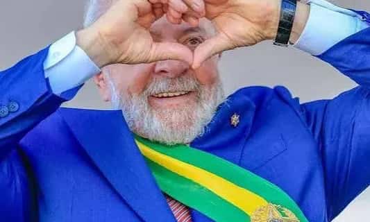 Imagem do grupo de WhatsApp LULA 1️⃣3️⃣ ⭐❤️ - categoria Política