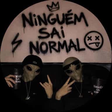 Imagem do grupo de WhatsApp Ninguém sai normal😎😝